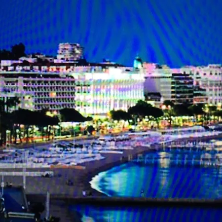2 Pieces Rue Hoche * Cannes